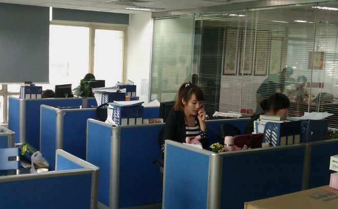 北京雅泽商贸美妆百货批发选品指南：护肤彩妆与家居日用货源解析